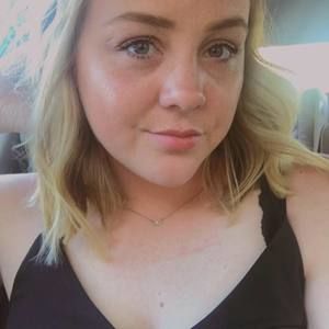 Meet your Posher, Corrie